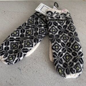 New Borjesson Mittens from Sweden